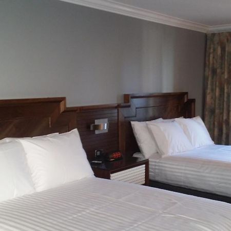 The Deluxe Hotel Vancouver Esterno foto